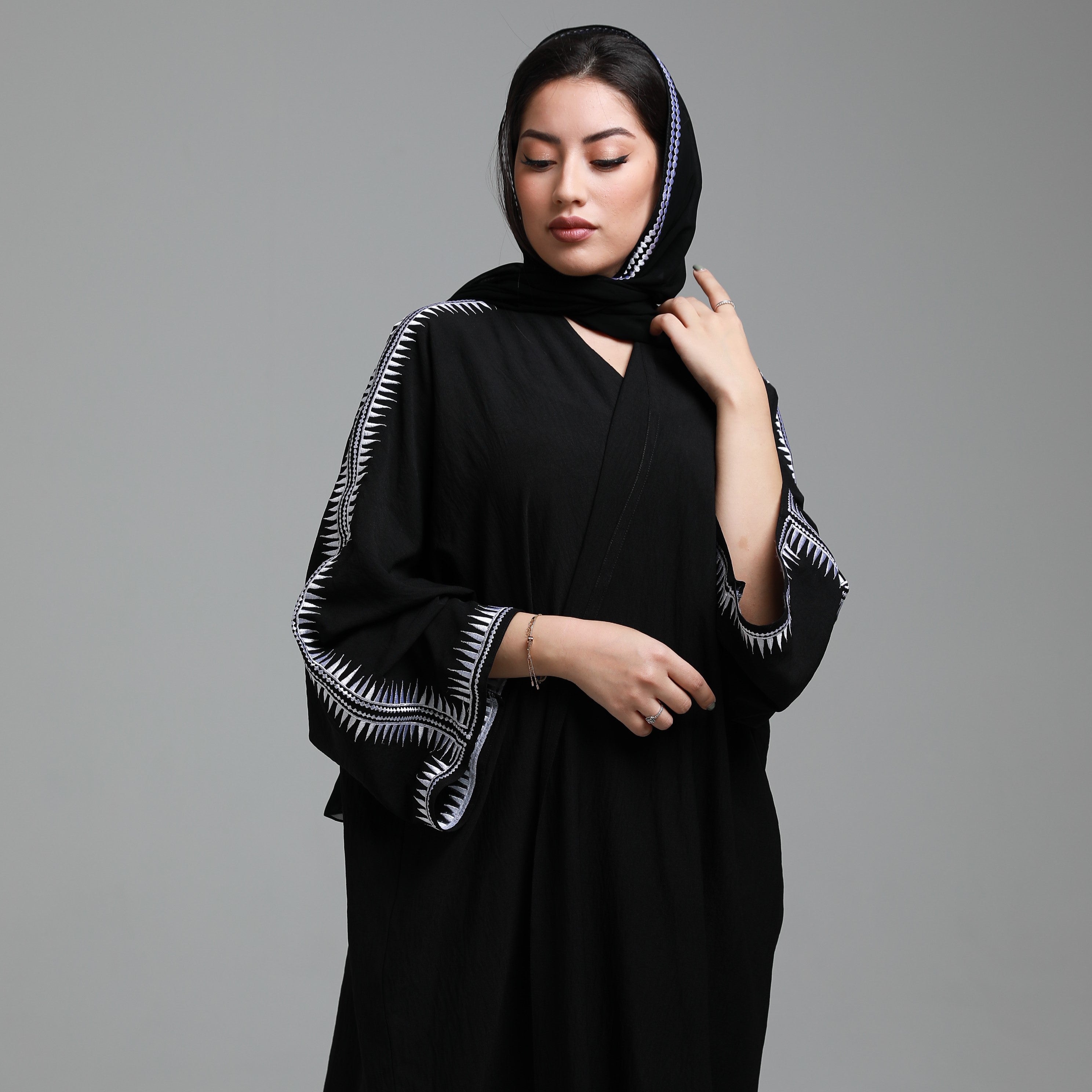 AL Fatina - Black